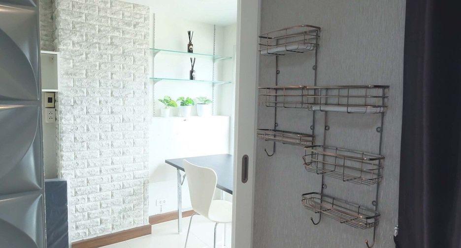 For rent 2 bedrooms condo in Phra Khanong, Bangkok