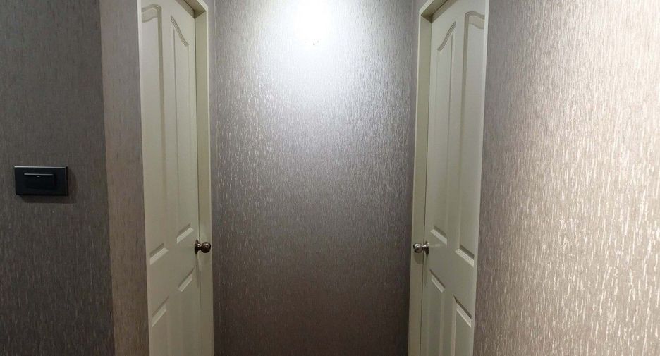 For rent 2 bedrooms condo in Phra Khanong, Bangkok