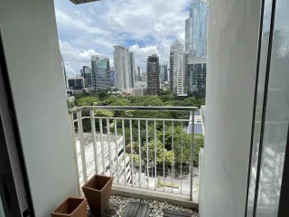 For rent 2 bedrooms condo in Pathum Wan, Bangkok