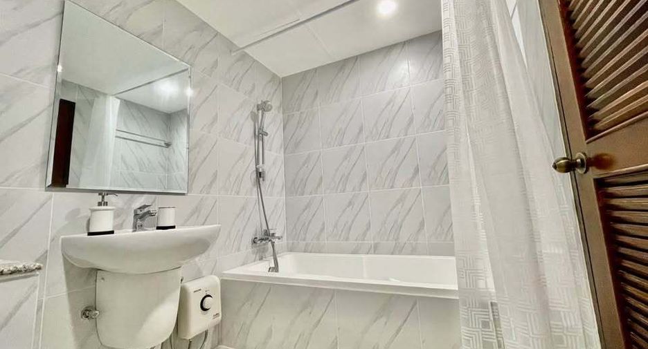For rent 1 bed condo in Watthana, Bangkok