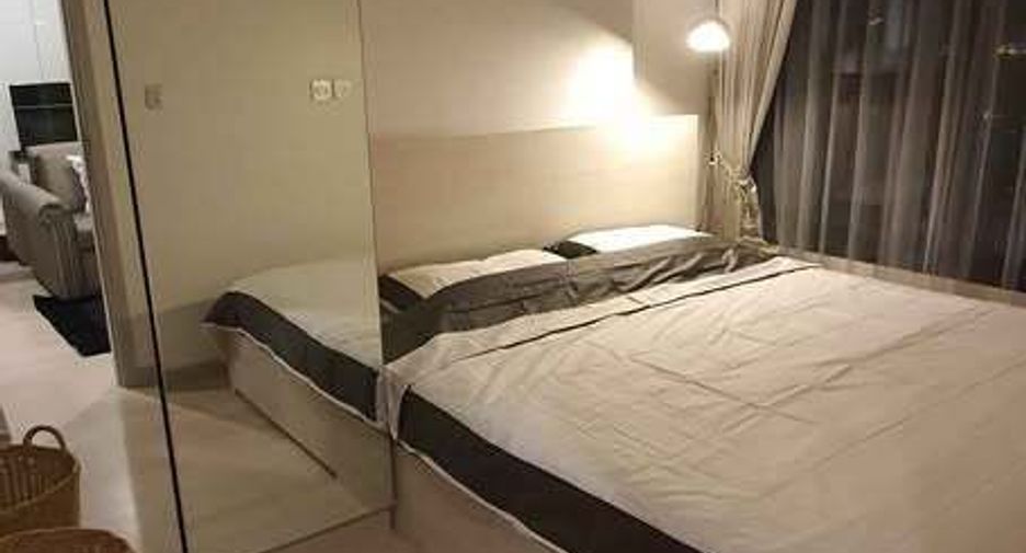 Condo en alquiler de 1 habitaciones en Sathon, Bangkok