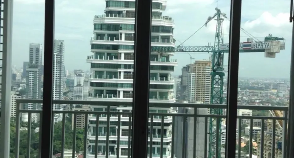 À louer 1 chambre condo à Khlong Toei, Bangkok