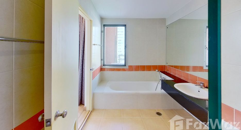 Condo en alquiler de 2 habitaciones en Bang Rak, Bangkok