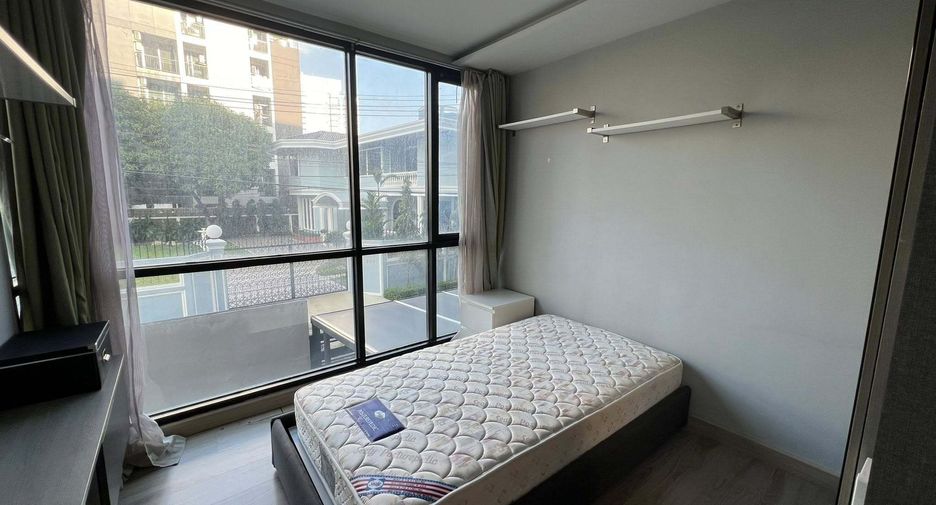 For rent 2 bedrooms condo in Din Daeng, Bangkok