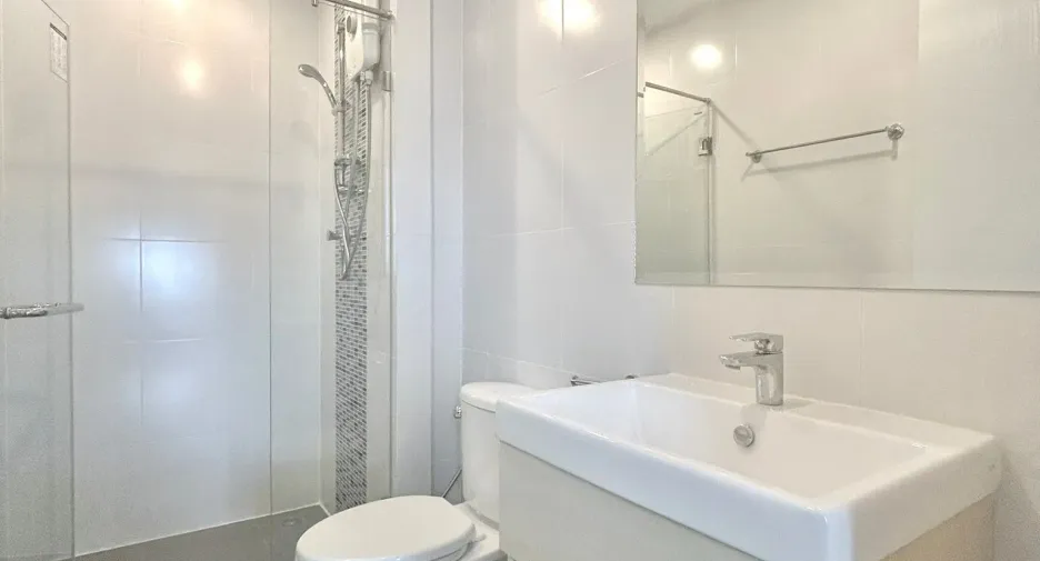 Condo en alquiler de 2 habitaciones en Bang Sue, Bangkok