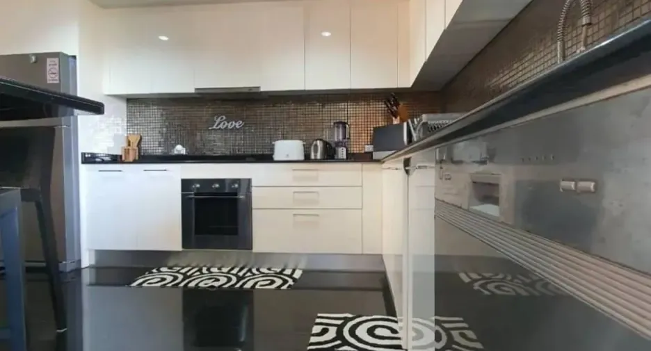 For rent 2 bedrooms condo in Mueang Phuket, Phuket