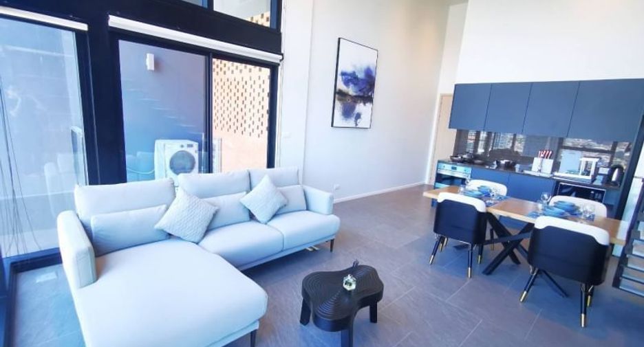 For rent 2 bedrooms condo in Sathon, Bangkok