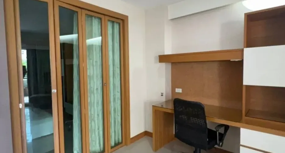 For rent 1 bed condo in Phaya Thai, Bangkok