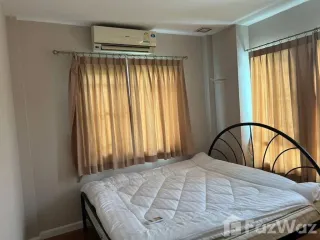 For rent 3 bedrooms house in Bang Kapi, Bangkok