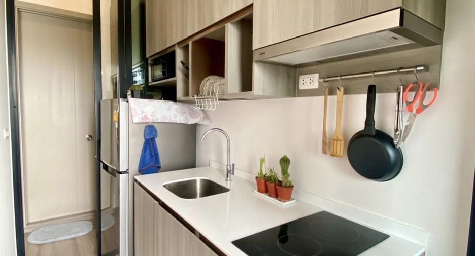 For rent 1 bed condo in Watthana, Bangkok