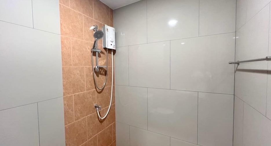For rent studio condo in Chom Thong, Bangkok