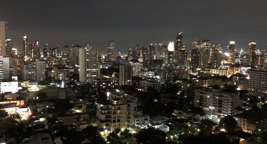 Wohnung zur Miete mit Studio in Watthana, Bangkok