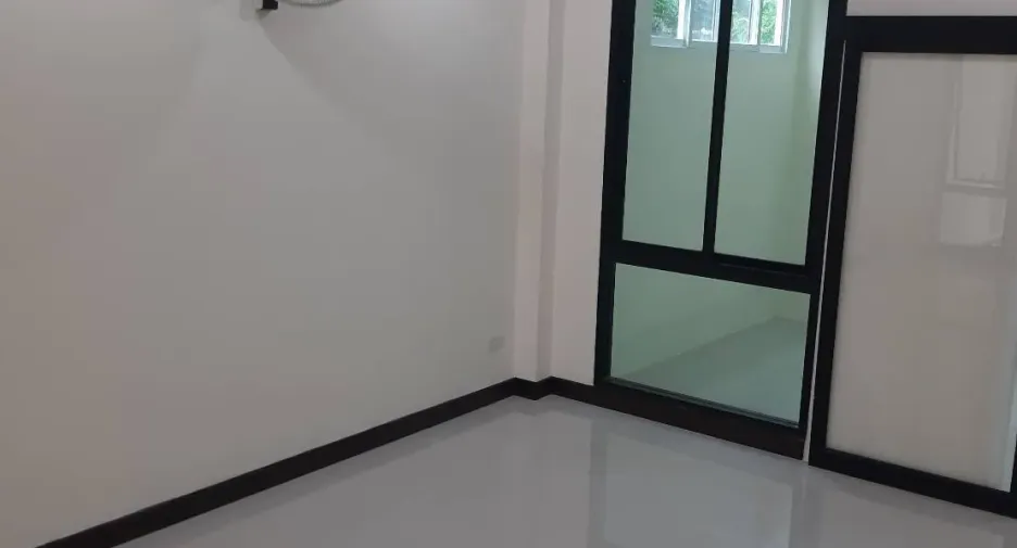 ให้เช่า 3 ห้องนอน ทาวน์เฮ้าส์ ใน บางนา, กรุงเทพฯ