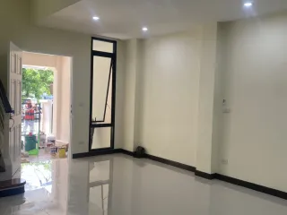 For rent 3 bedrooms townhouse in Bang Na, Bangkok
