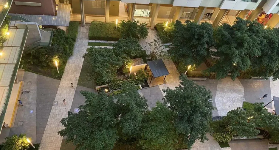 For rent 2 bedrooms condo in Yan Nawa, Bangkok