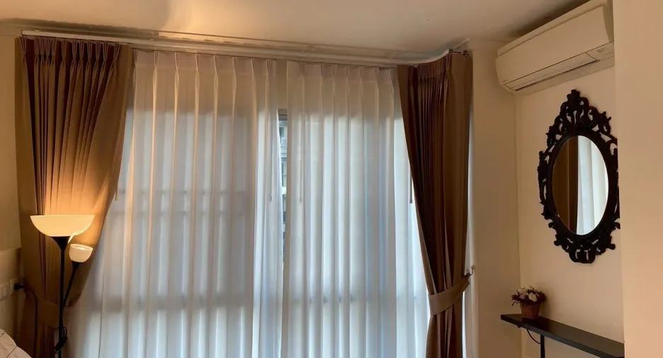 For rent 2 bedrooms condo in Yan Nawa, Bangkok