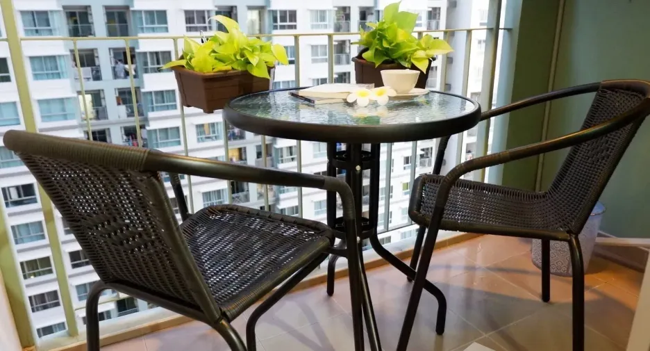 For rent 2 bedrooms condo in Yan Nawa, Bangkok