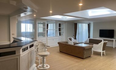For rent 4 bedrooms condo in Watthana, Bangkok