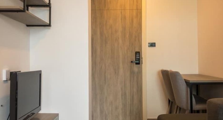 For rent studio condo in Phaya Thai, Bangkok