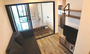 For rent studio condo in Phaya Thai, Bangkok