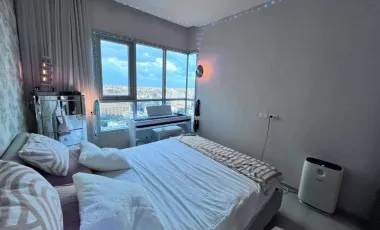 Wohnung zur Miete mit 1 Zimmer in Huai Khwang, Bangkok