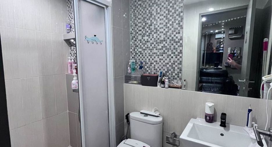 For rent 1 bed condo in Huai Khwang, Bangkok