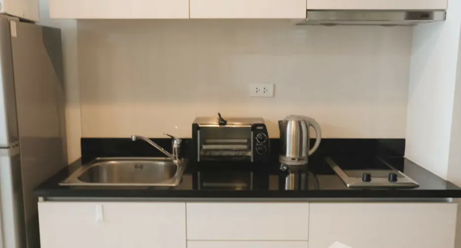 For rent studio condo in Pathum Wan, Bangkok