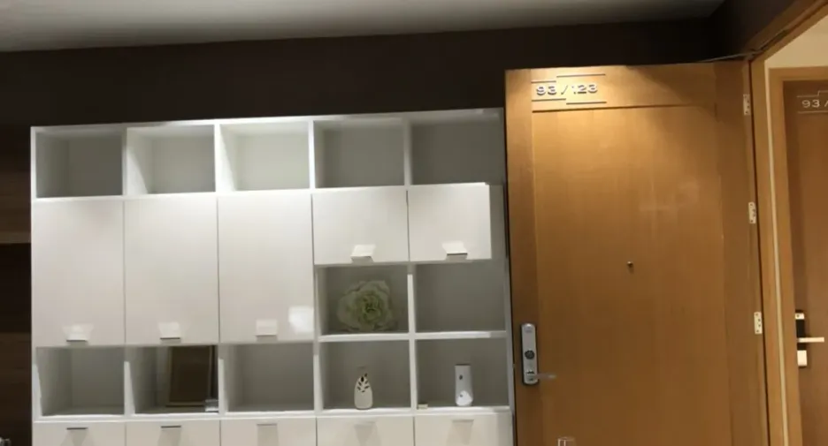 For rent 4 bedrooms condo in Sathon, Bangkok