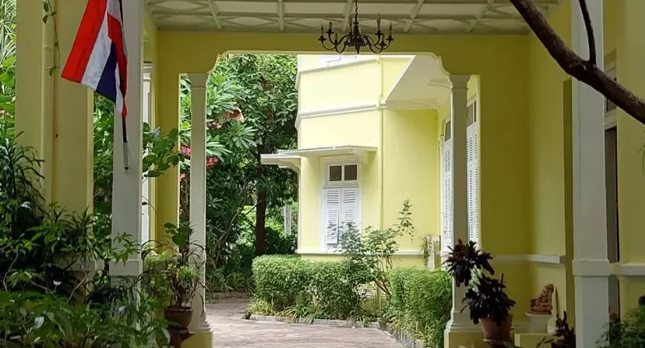 For rent 8 bedrooms house in Pathum Wan, Bangkok