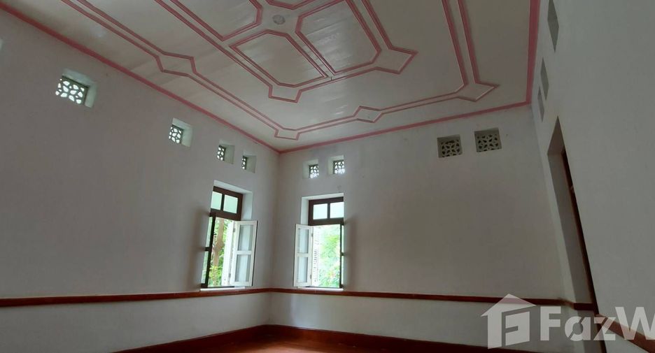 For rent 8 bedrooms house in Pathum Wan, Bangkok