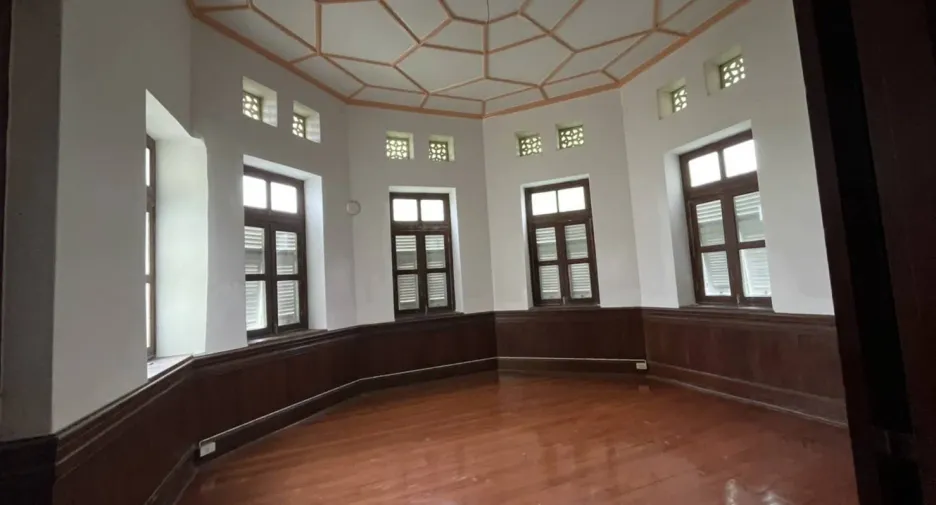 For rent 8 bedrooms house in Pathum Wan, Bangkok