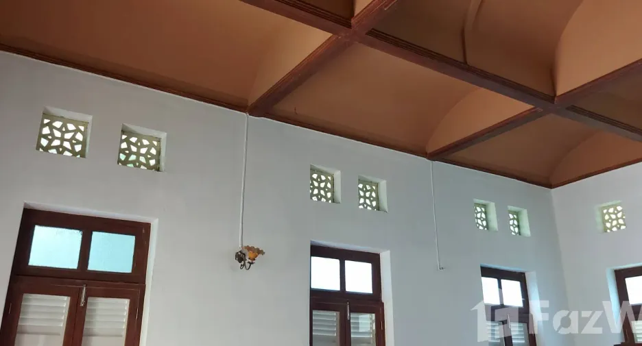 For rent 8 bedrooms house in Pathum Wan, Bangkok