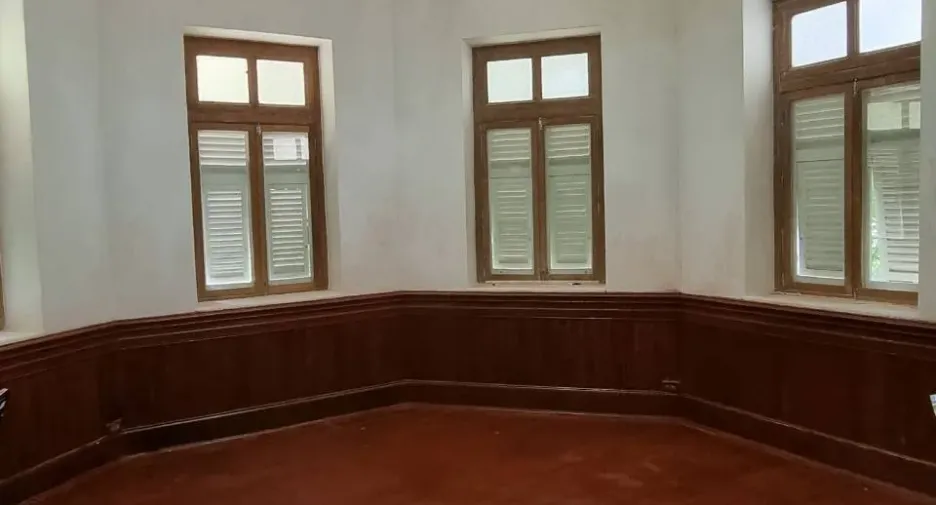 For rent 8 bedrooms house in Pathum Wan, Bangkok