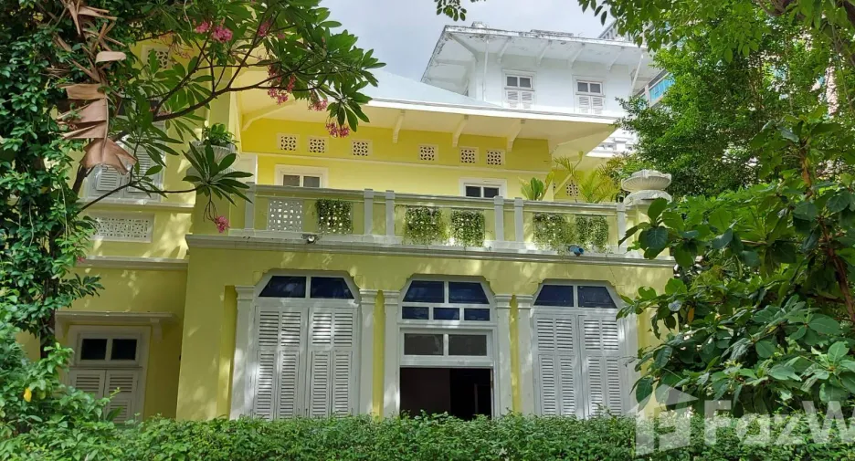 For rent 8 bedrooms house in Pathum Wan, Bangkok