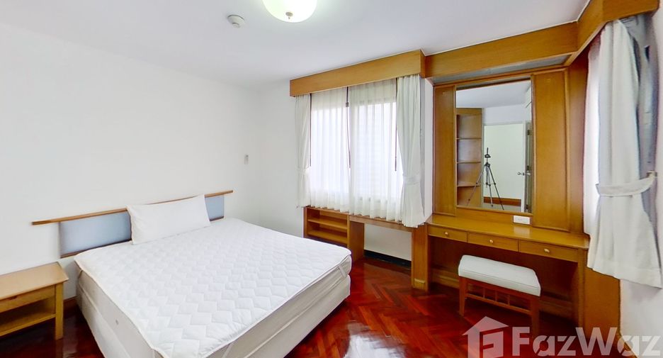 For rent 3 bedrooms condo in Watthana, Bangkok