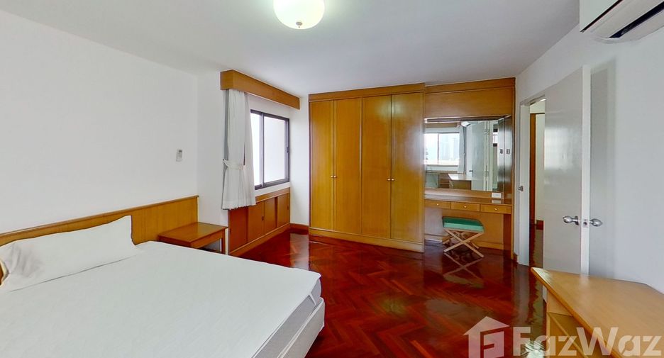 For rent 3 bedrooms condo in Watthana, Bangkok