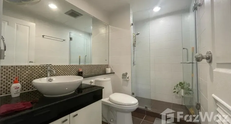 For rent 1 bed condo in Phaya Thai, Bangkok