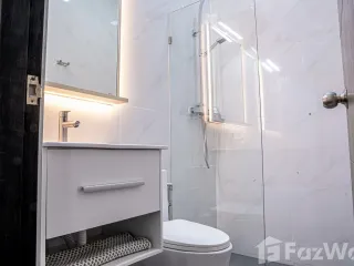 Haus zur Miete mit 3 Zimmer in Watthana, Bangkok