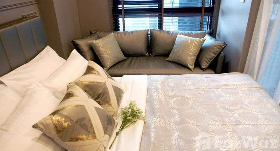 For rent studio condo in Pathum Wan, Bangkok