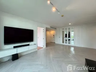 For rent 3 bedrooms condo in Khlong Toei, Bangkok