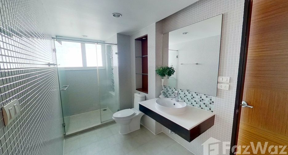 Wohnung zur Miete mit 3 Zimmer in Watthana, Bangkok