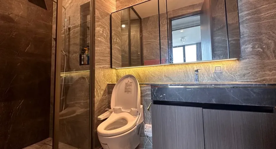 Wohnung zum Kauf mit 1 Zimmer in Khlong Toei, Bangkok