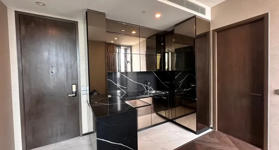 Wohnung zum Kauf mit 1 Zimmer in Khlong Toei, Bangkok