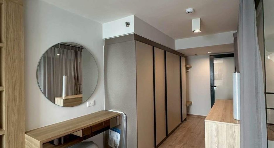 Wohnung zur Miete mit 2 Zimmer in Huai Khwang, Bangkok