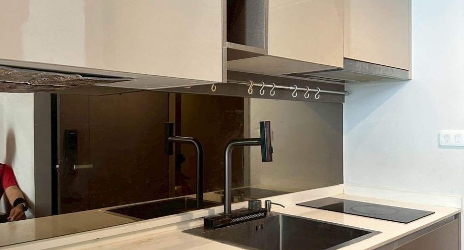 Wohnung zur Miete mit 2 Zimmer in Huai Khwang, Bangkok