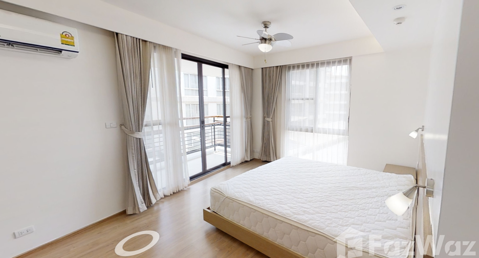 Apartamento en alquiler de 3 habitaciones en Khlong Toei, Bangkok
