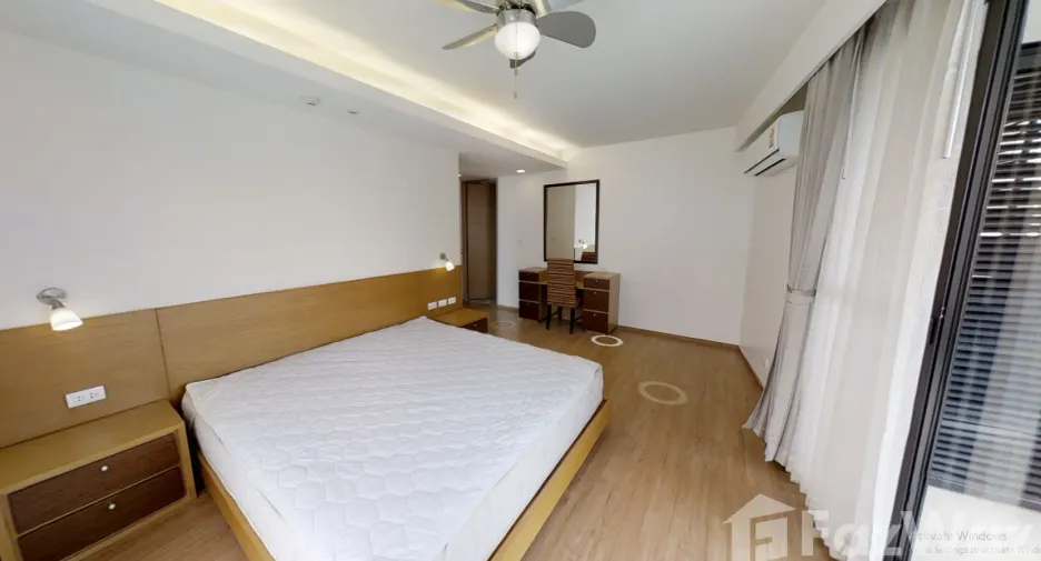 Apartamento en alquiler de 3 habitaciones en Khlong Toei, Bangkok