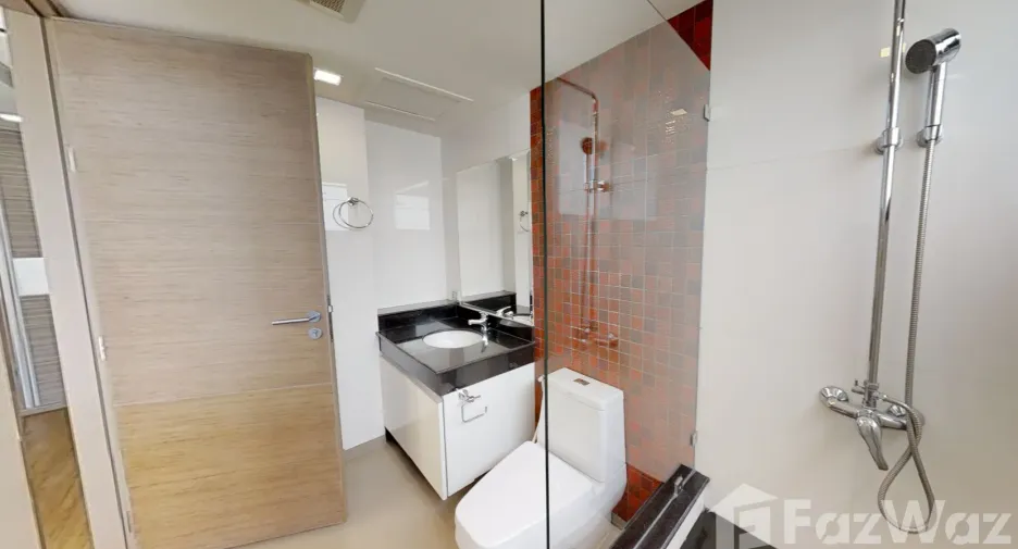Apartamento en alquiler de 3 habitaciones en Khlong Toei, Bangkok