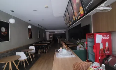 For rent retail Space in Watthana, Bangkok