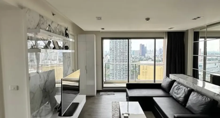 For rent 1 bed condo in Khlong Toei, Bangkok